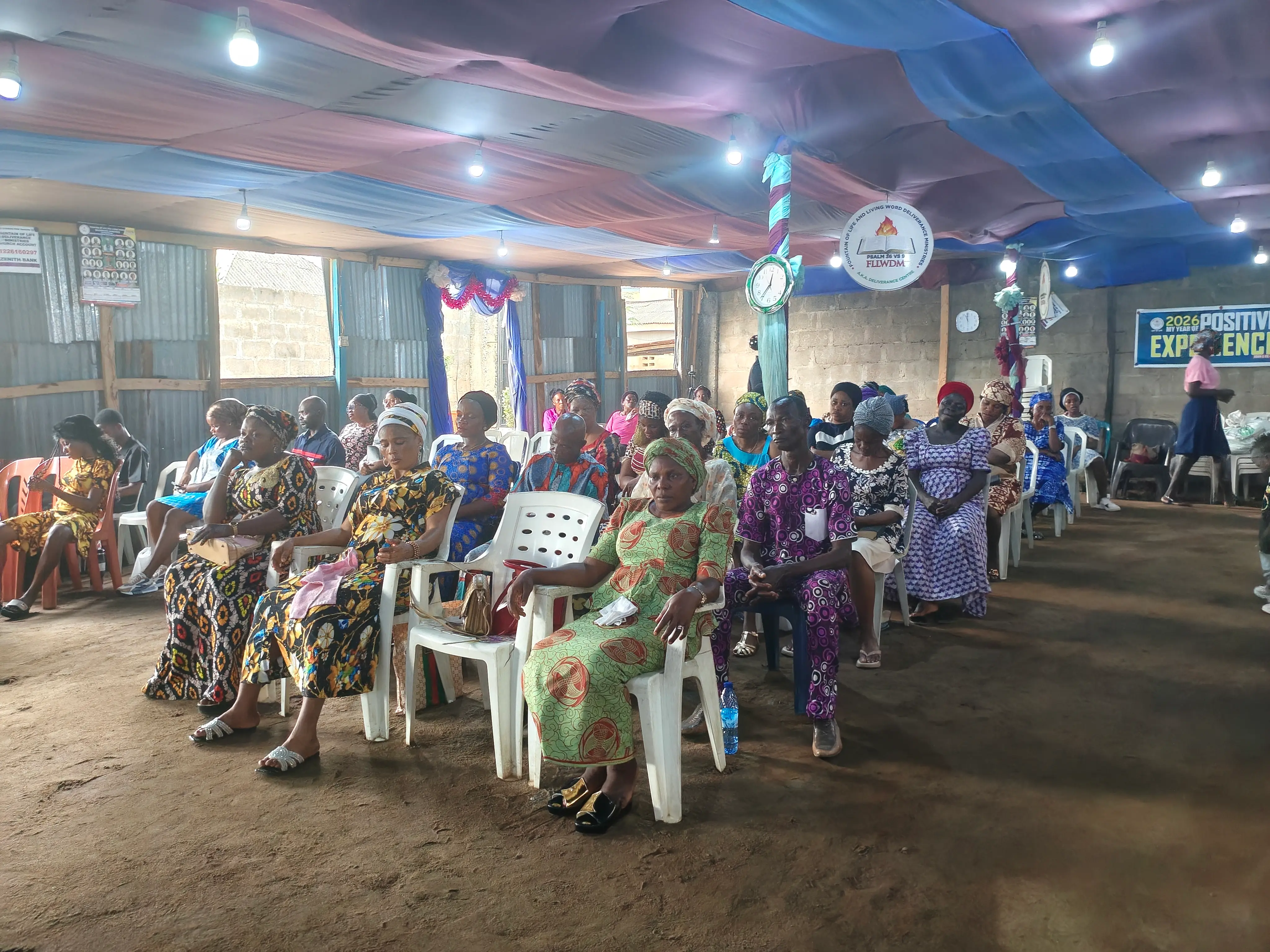 Sanctuary worshipers listening to the sermon